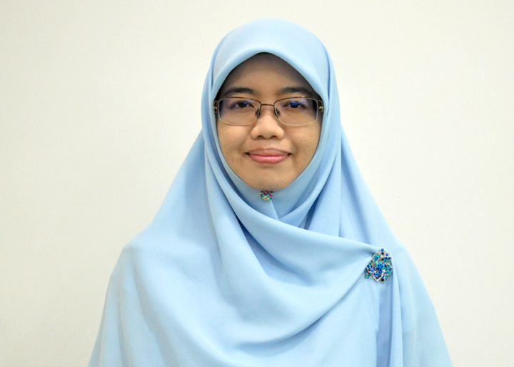Azlina Roszy