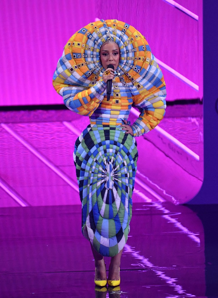 Penampilan unik Doja Cat