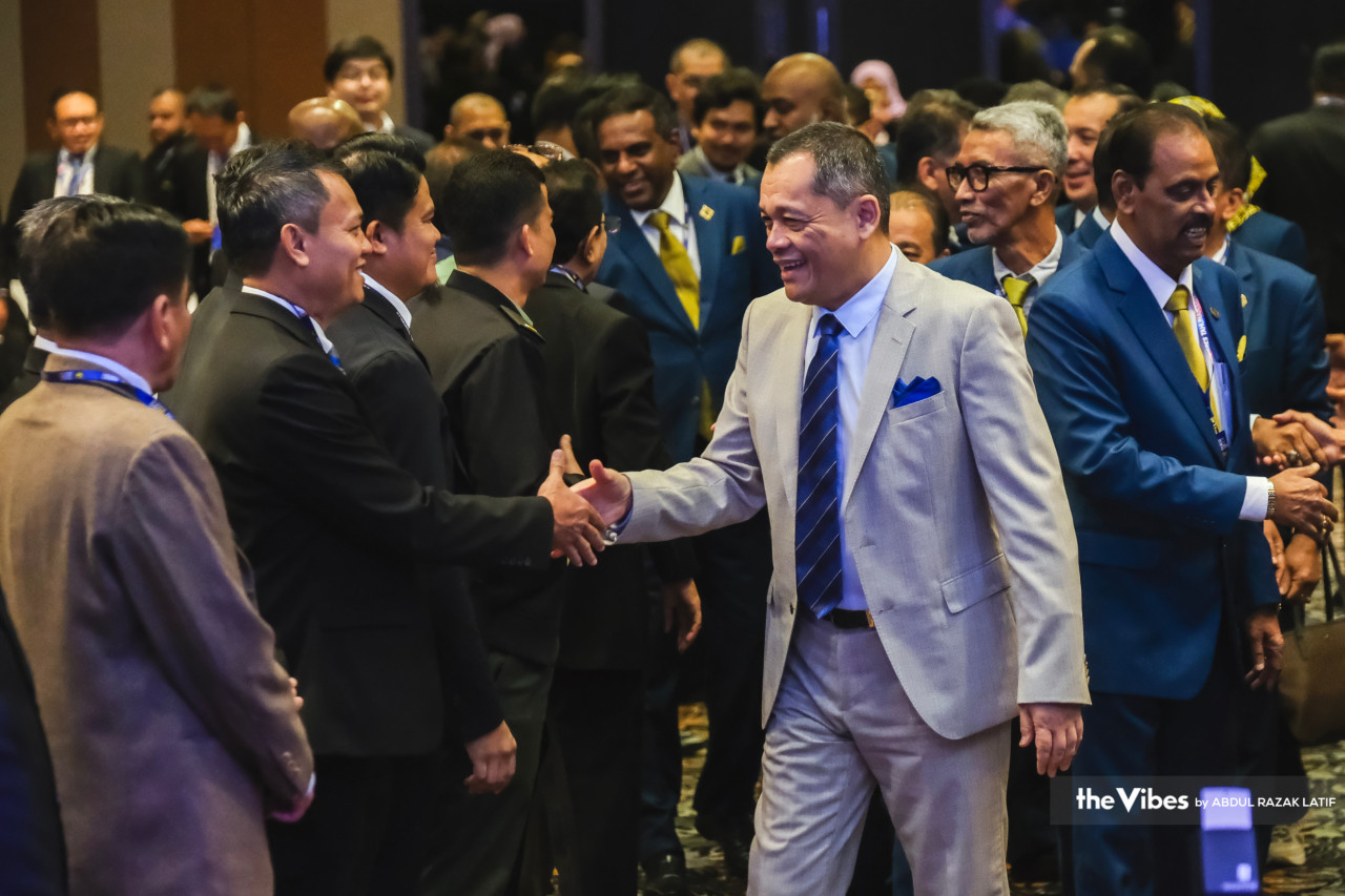 Hamidin dilantik sebagai Presiden FAM pada 14 Julai 2018.