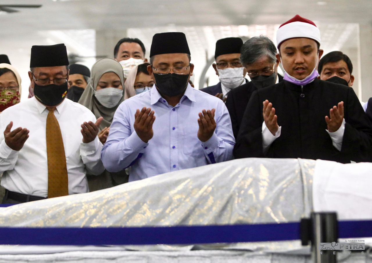 Amirudin Shari mengaminkan doa - Gambar oleh Sairien Nafis
