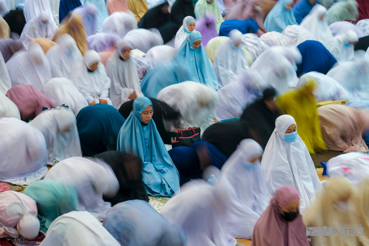 Gambar Hiasan, Abdul Razak Latif