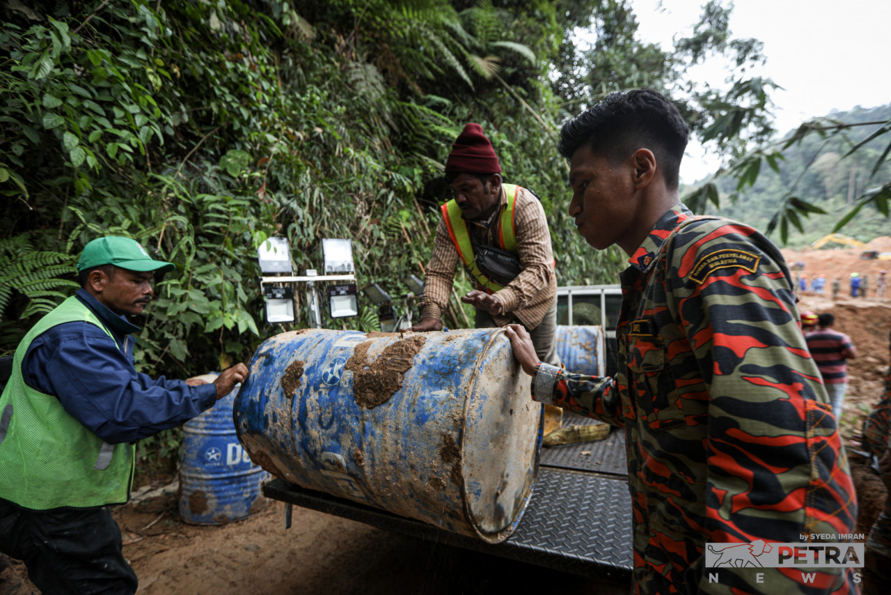 Setakat ini 24 nyawa terkorban, sembilan lagi mangsa masih hilang dan 61 orang terselamat daripada keseluruhan 94 mangsa yang terlibat.