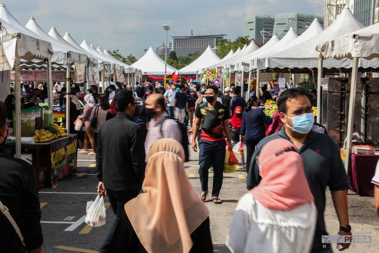 Bazar Ramadan Putrajaya merupakan antara bazar yang popular dan sering menjadi perhatian.