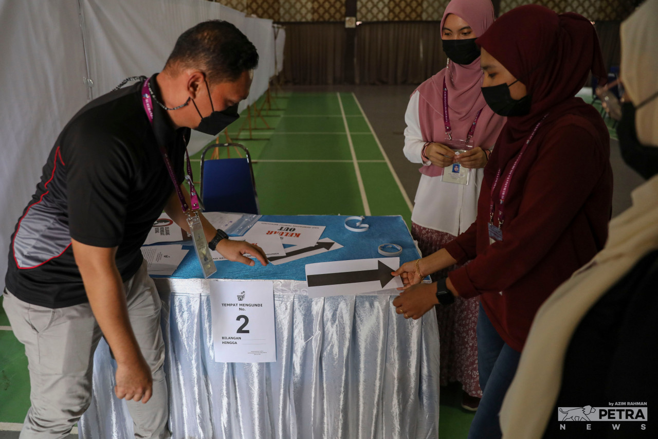 Semua pusat pengundian awal untuk PRN Johor akan dibuka mulai 8 pagi.
