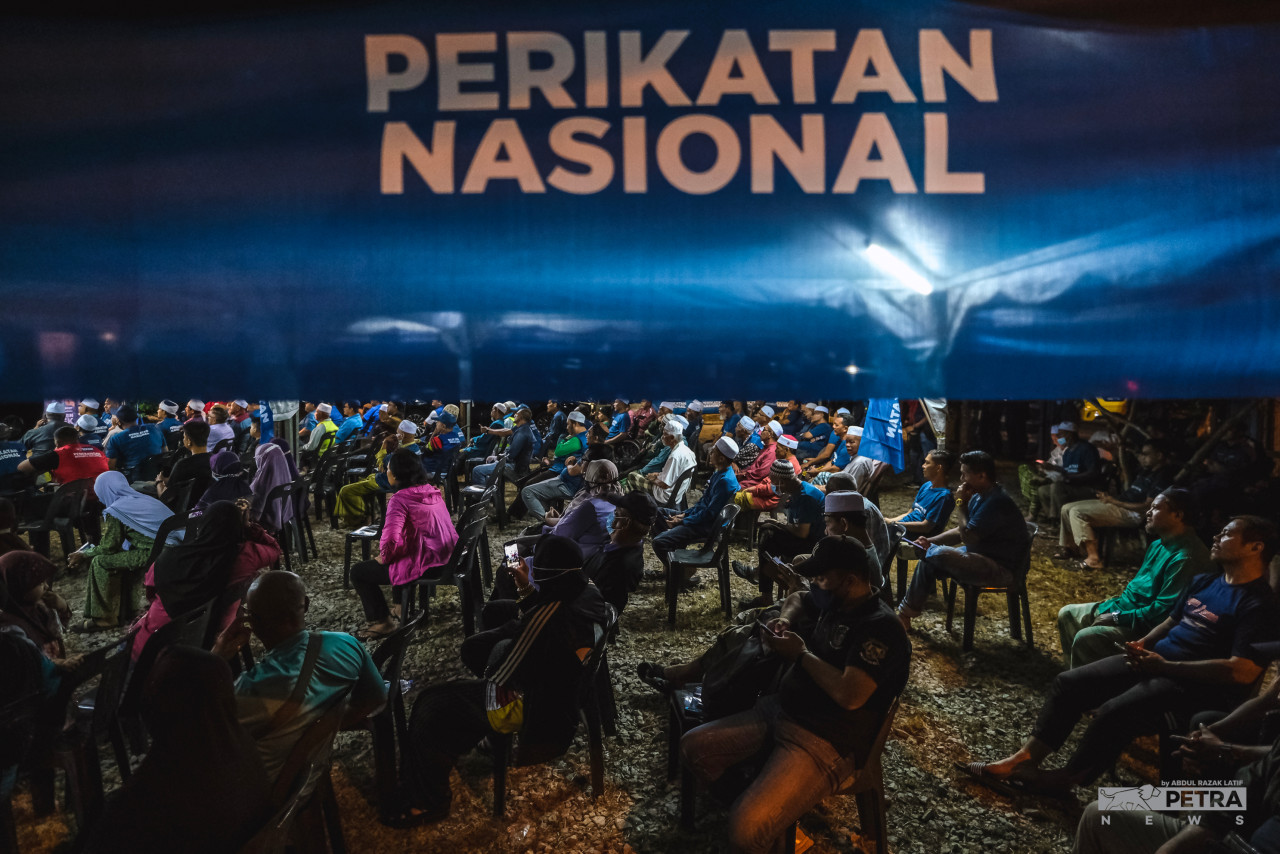 Suasana di ceramah umum PN di Tasek Gelugor - Gambar oleh Abd Razak Latif