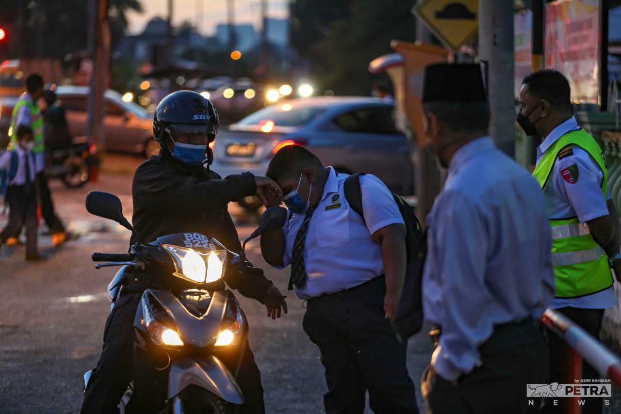 Gambar Hiasan, Azim Rahman
