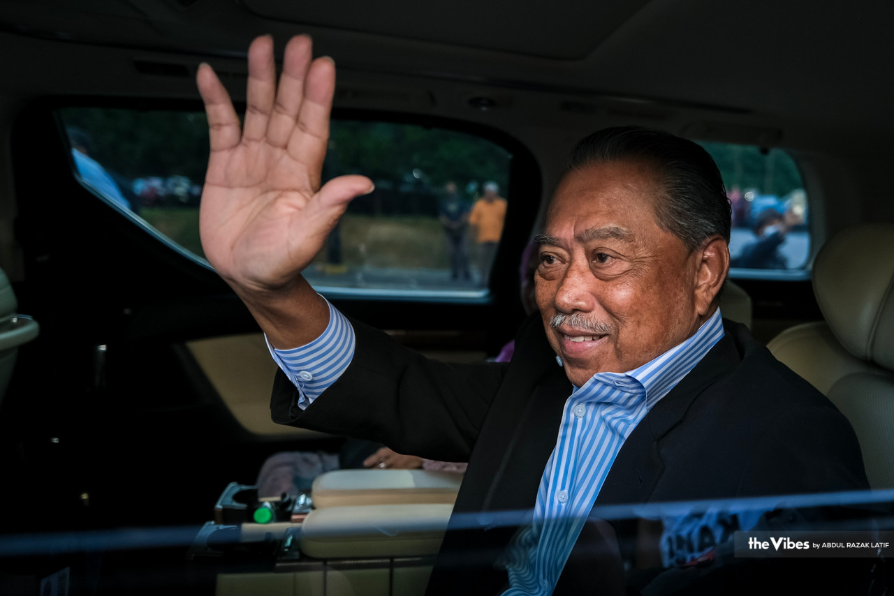 Muhyiddin tiba di Kompleks Mahkamah Kuala Lumpur.