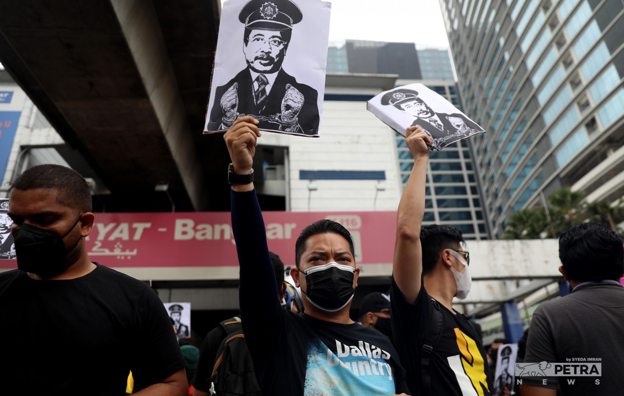 Prhimpunan ini tidak mendapat kebenaran polis kerana ia melanggar prosedur operasi standard (SOP) Fasa 4 Pelan Pemulihan Negara (PPN). - Gambar oleh Syeda Imran