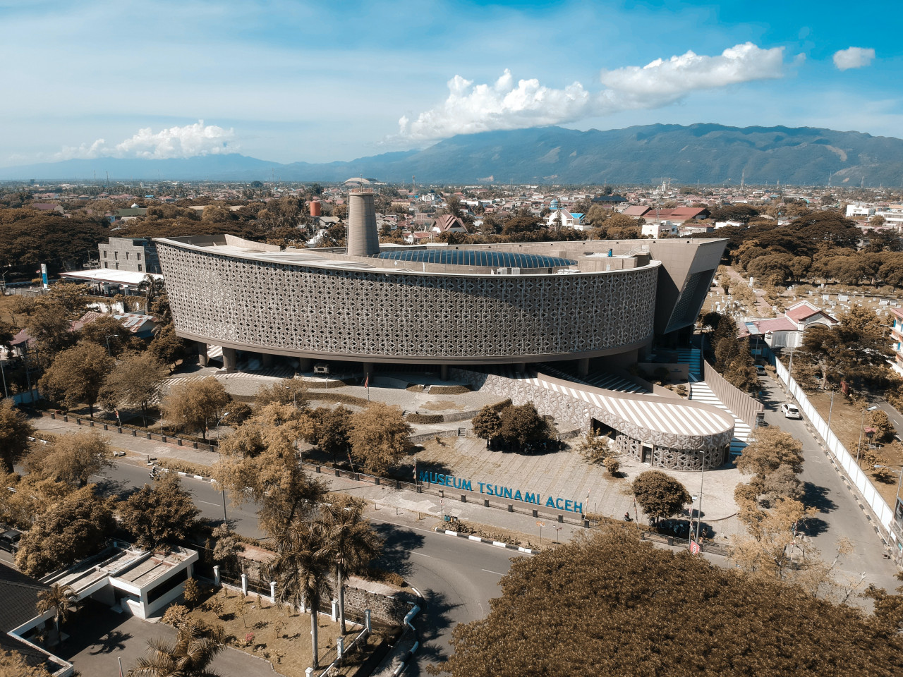 Muzium Tsunami. Gambar: Julianto Saputra, Unsplash