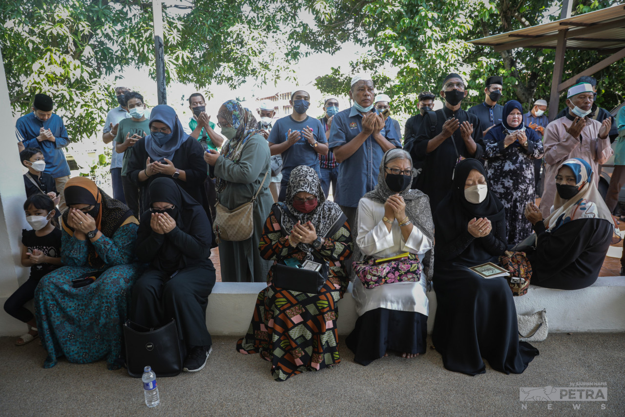 Antara hadirin di Masjid Al-Ansar Taman Keramat - Gambar Sairien Nafis