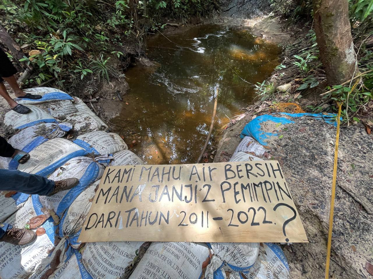 Presiden Pertubuhan Peduli Rakyat Sabah, Harthono Isnanthomo berharap pihak berkuasa akan mengambil tindakan serius dan segera bagi menangani kesengsaraan penduduk kampung