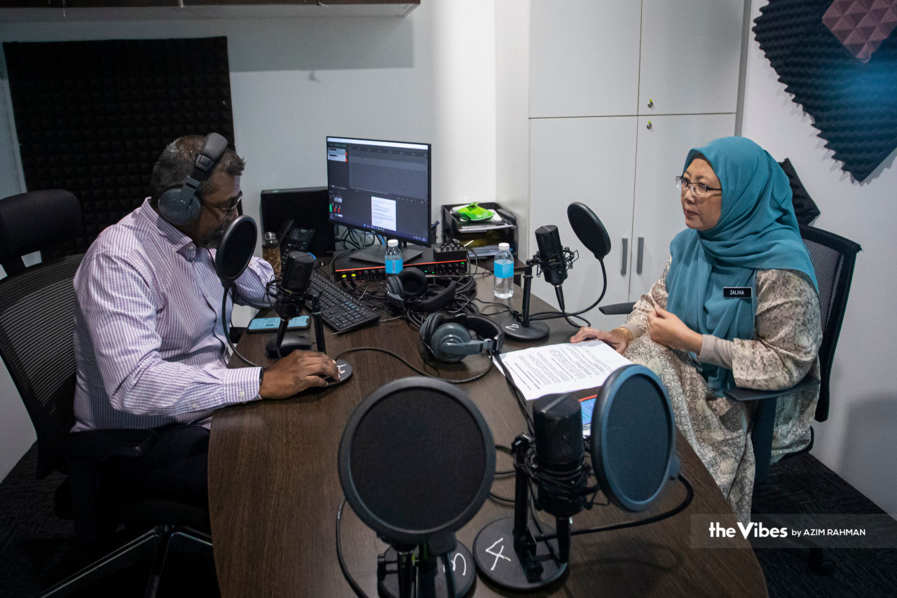 Temu bual eksklusif The Vibes dengan Dr Zaliha Mustafa di podcast Healthcare Today bersama Manvir Victor.
