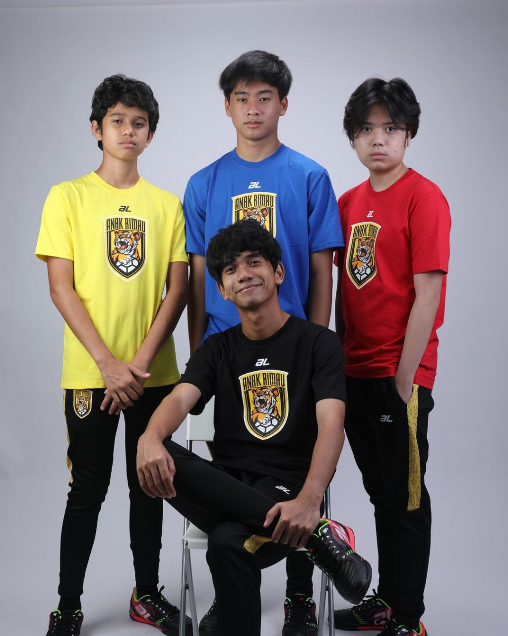 Barisan pelakon muda Anak Rimau The Movie. - Gambar ihsan Anak Rimau The Movie