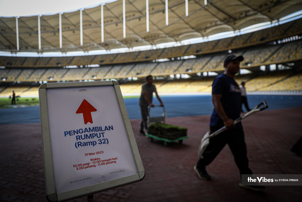 Orang ramai boleh mengambil rumput yang ditawarkan mengikut waktu yang ditetapkan.
