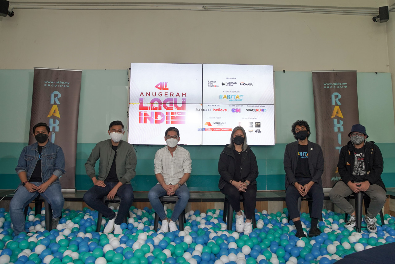 Gjie Arlis (Eksekutif Muzik Rakita), Fadzli Rahim (Naib Presiden Esports Integrate), Ahmed Faris Amir (CEO Rakita), Jennifer Thompson (Ketua Juri ALI2021), Loy Ekzan (Naib Presiden Rakita), Elmi Elmo (Pengasas Hashtag Media)