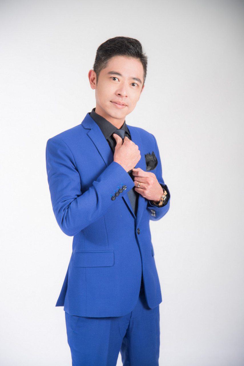 Dr. Janson Ang Chee Wee, Pengasas dan Presiden The Giving Bank