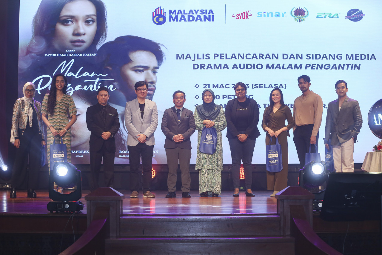 Majlis pelancaran sidang media drama audio ‘Malam Pengantin’ di Dewan Bahasa dan Pustaka (DBP) di sini, baru-baru ini. - Gambar Rocketfuel Entertainment