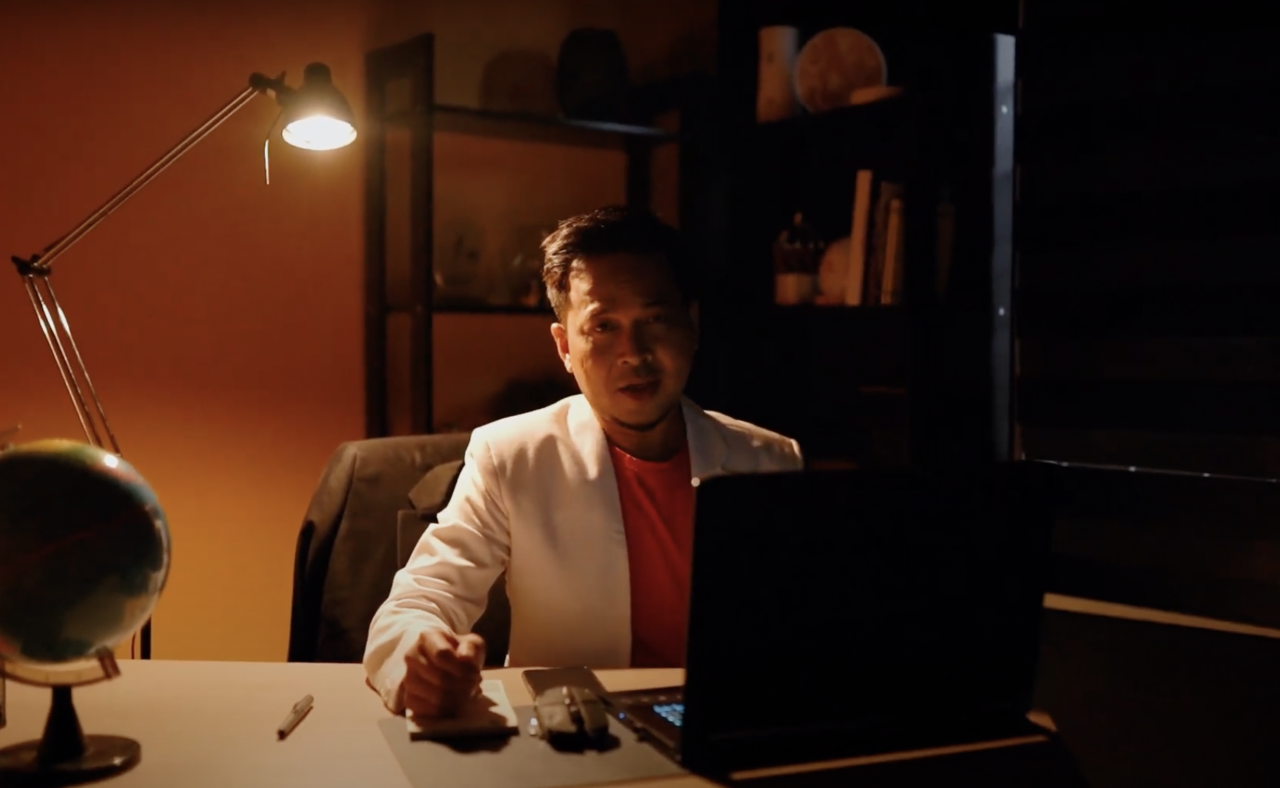 Ahmad Fedtri juga adalah penerima Anugerah Tokoh Khas, Kategori Pendakwah Kreatif 1443/2021M Peringkat Wilayah Persekutuan. - Gambar ihsan TV3