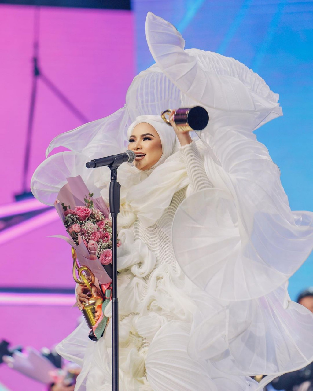 Gambar Instagram Aina Abdul