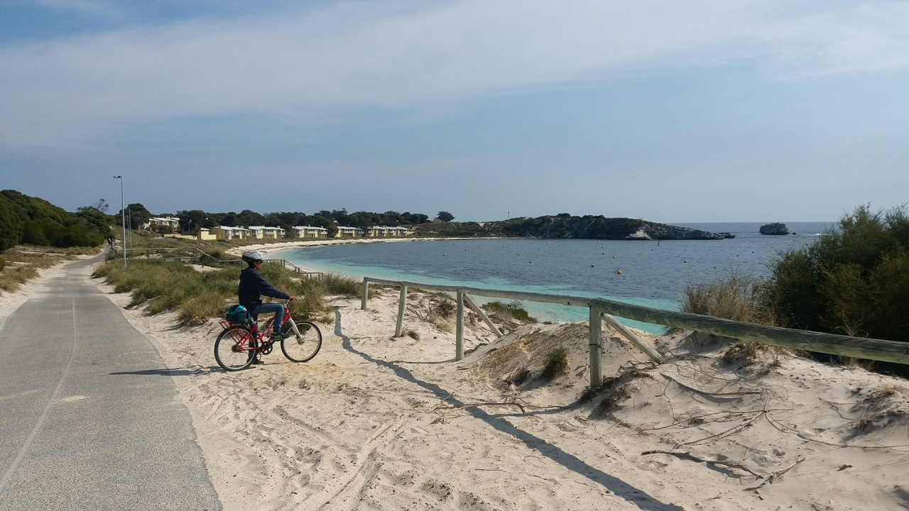 Pemandangan cukup mempesonakan di Pulau Rottnest. - Gambar oleh Rahayu Mat Nah