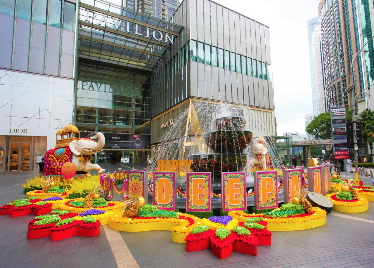 Gambar Pavilion Kuala Lumpur Marketing Team