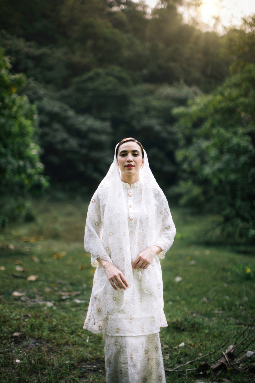 Ibu kepada dua cahaya mata itu turut berharap agar ‘Senandung Raya’ akan menjadi malar segar seperti kebanyakan lagu raya lain.