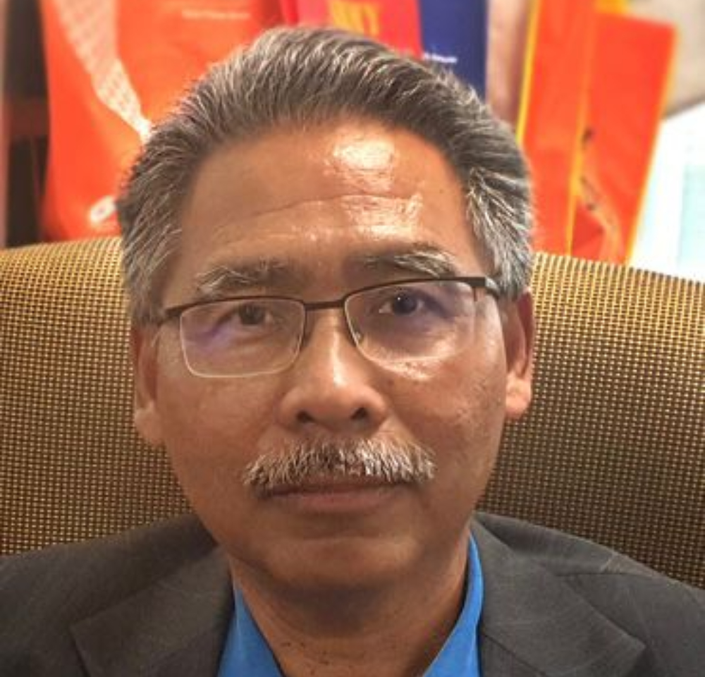Dr Azmi Hasan