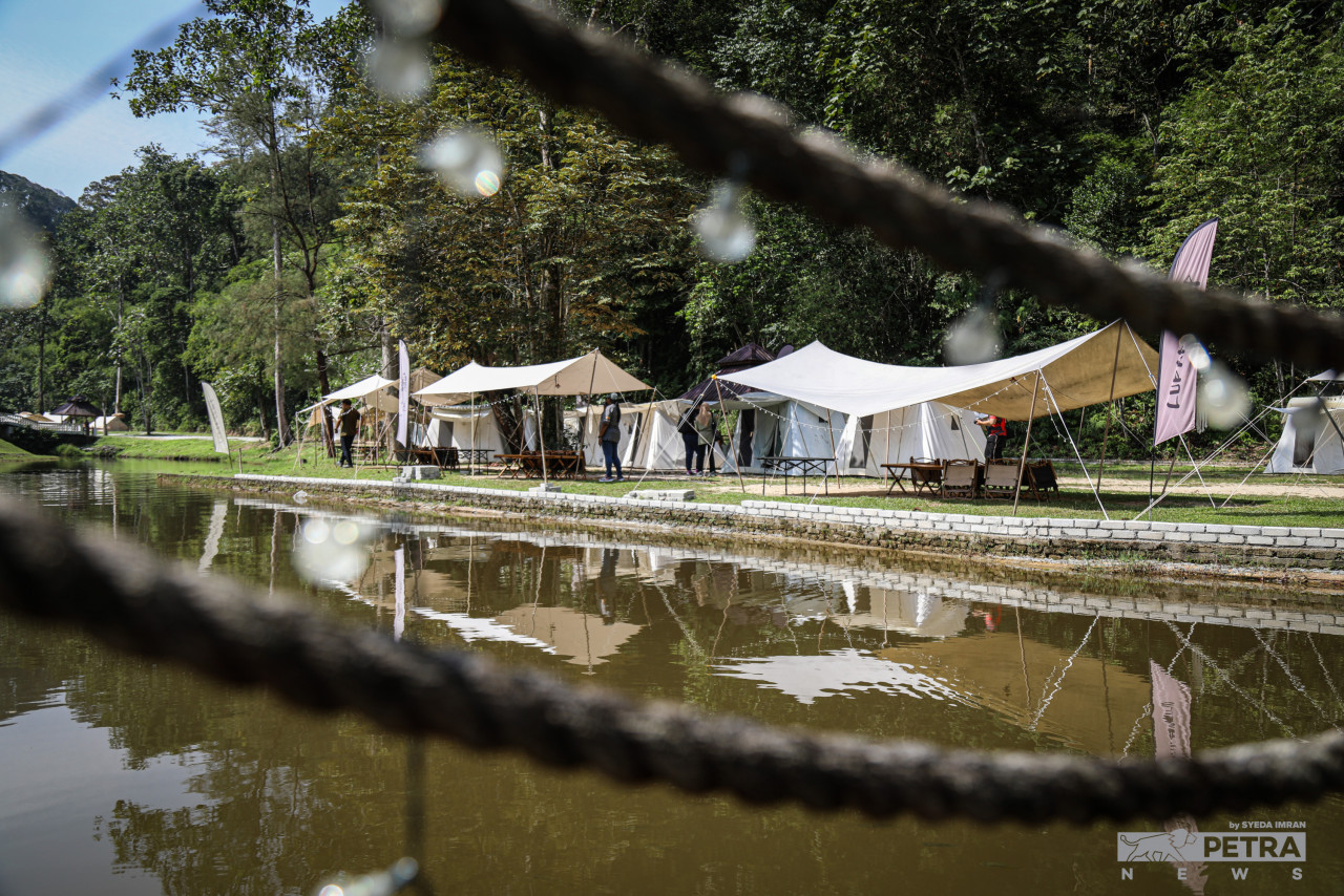 Kawasan perkhemahan di Resort Taman Eko Rimba Komanwel