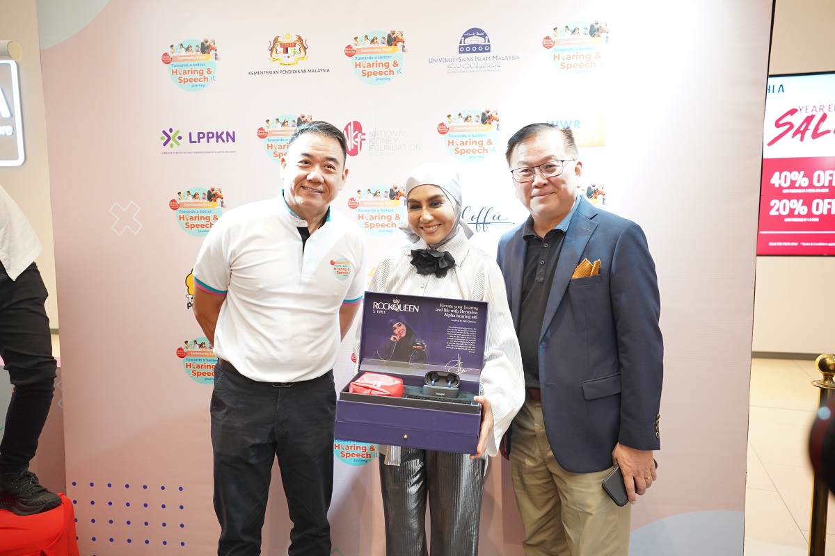 Ella pada majlis pelancaran kerjasama bersama Global Hearing Care Centre.