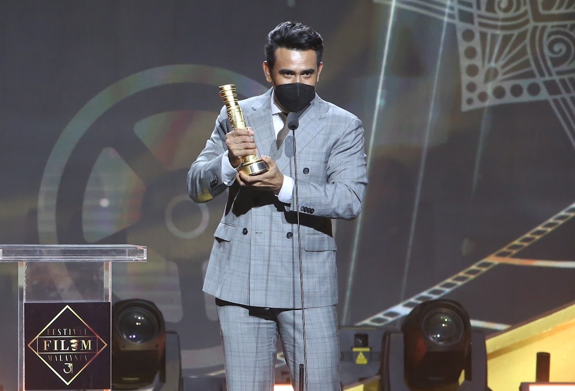 Pelakon Pembantu Lelaki Terbaik - Remy Ishak ('Sangkar')