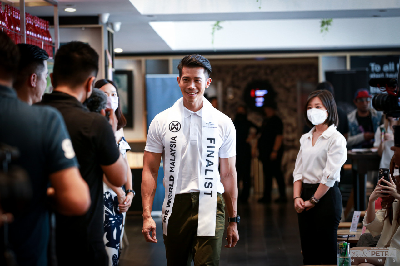 Edison, Pegawai Pengurusan (34)