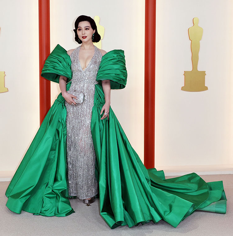 Gambar dari redcarpet-fashionawards.com