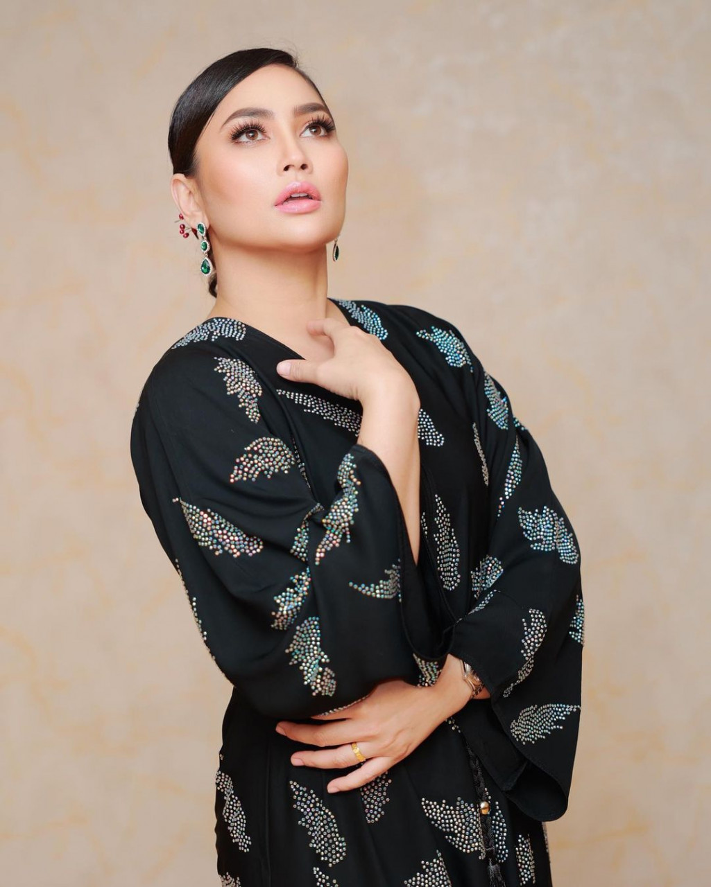 Fasha Sandha berkata, sebagai persediaan untuk melakonkan watak sebagai Nadia, dia telah menghadiri empat sesi kelas lakonan bersama Fauziah Nawi - Gambar Instagram Fasha Sandha