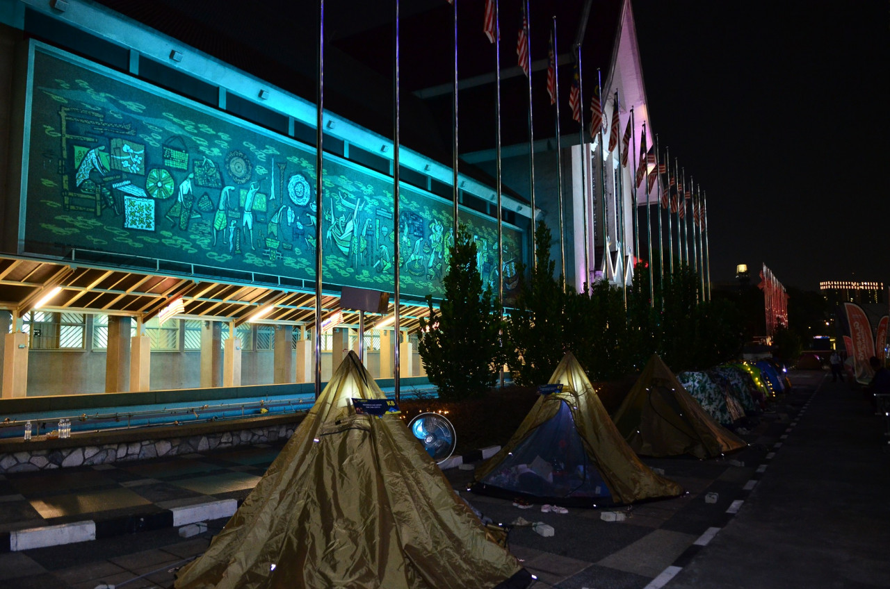 Aktiviti ini ialah perkhemahan di tengah bandar dan dikelilingi bangunan bersejarah berusia lebih separuh abad iaitu Muzium Negara. - Gambar dari Facebook Muzium Negara Rasmi