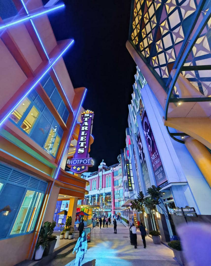 Gohtong Way menawarkan pilihan makanan yang sinonim dengan budaya Malaysia. gambar Resort World Genting
