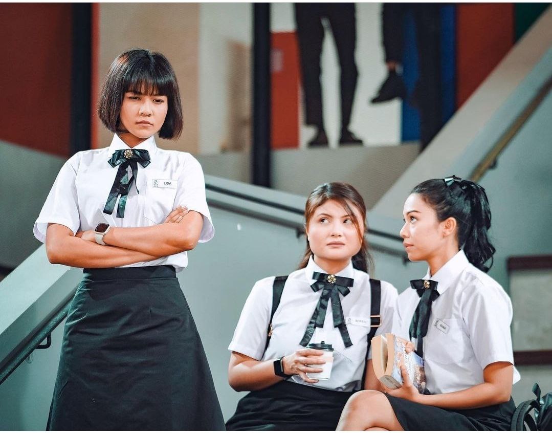 Semua pelakon termasuk pelakon baharu memberikan persembahan yang memuaskan dalam Jemputan Ke Neraka.