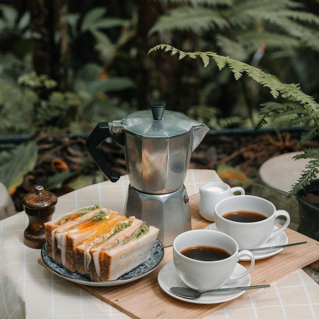 Gambar : Instagram @kopihutan.pg