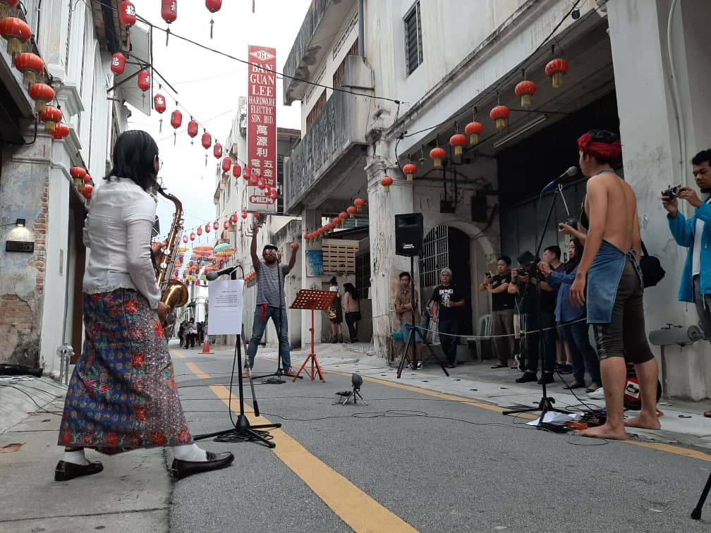 Joni Mustaf, Orkestra Lorong (2019), Ipoh. Gambar: Sufian Abas