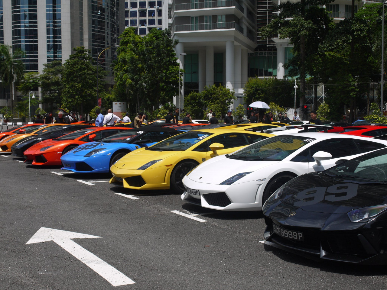 Gambar laman Facebook Piston.my