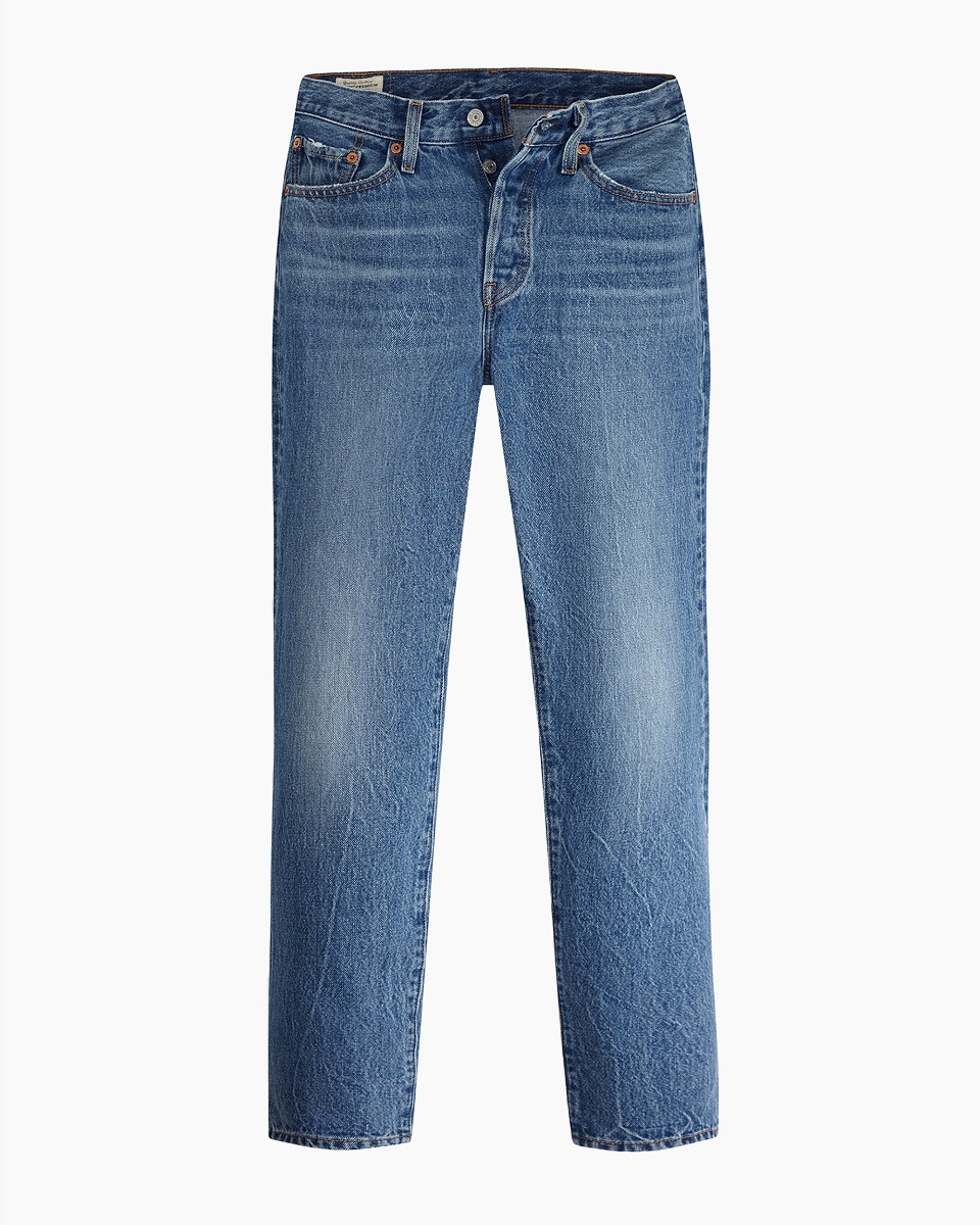 Ala 'mom jeans' dengan sedikit kelainan namun kekal bergaya. - Gambar Levi's