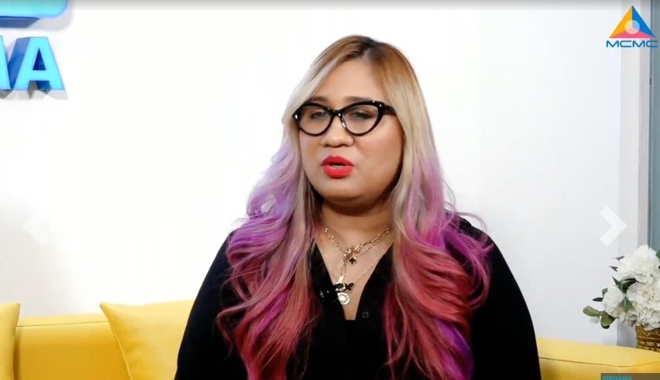 Lolita Mohamed Suffian - Gambar Bernama