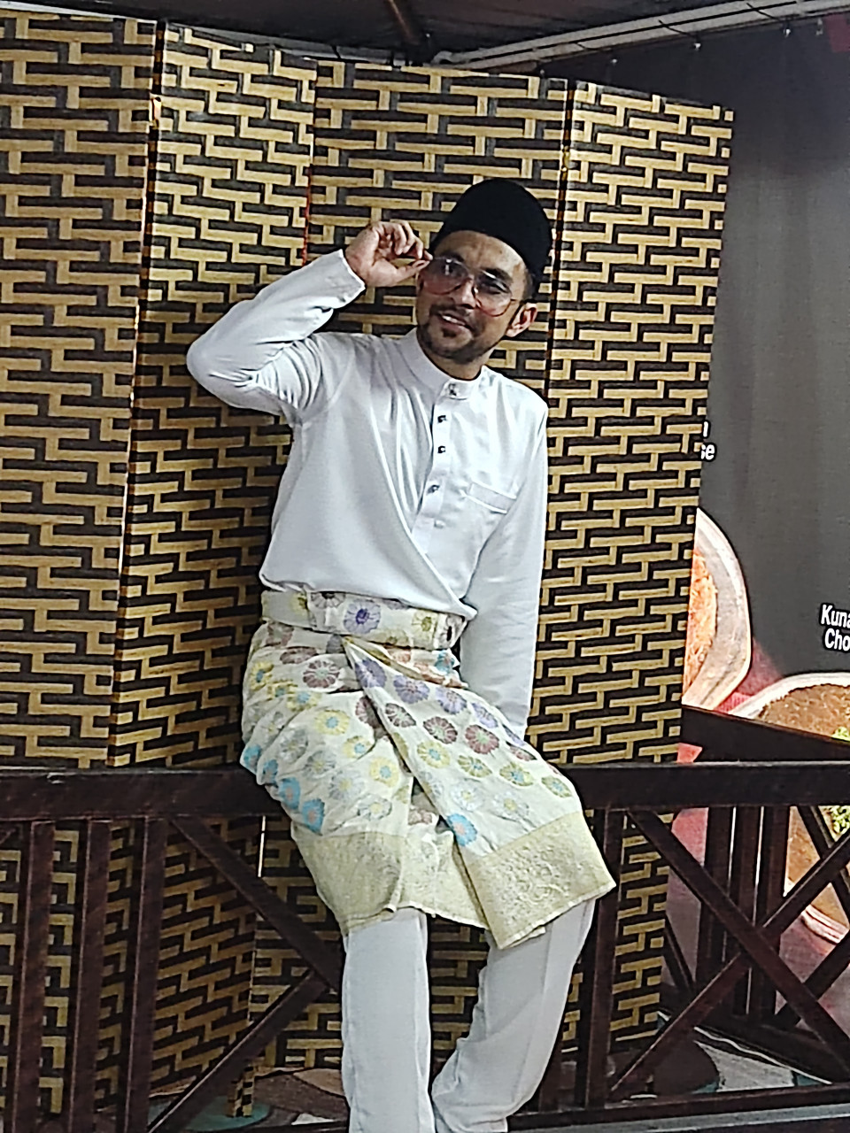 Kos sebanyak RM800,000 ribu untuk sebuah filem ke panggung memang sudah dianggap terlalu murah. - Gambar oleh Ellyna Ali