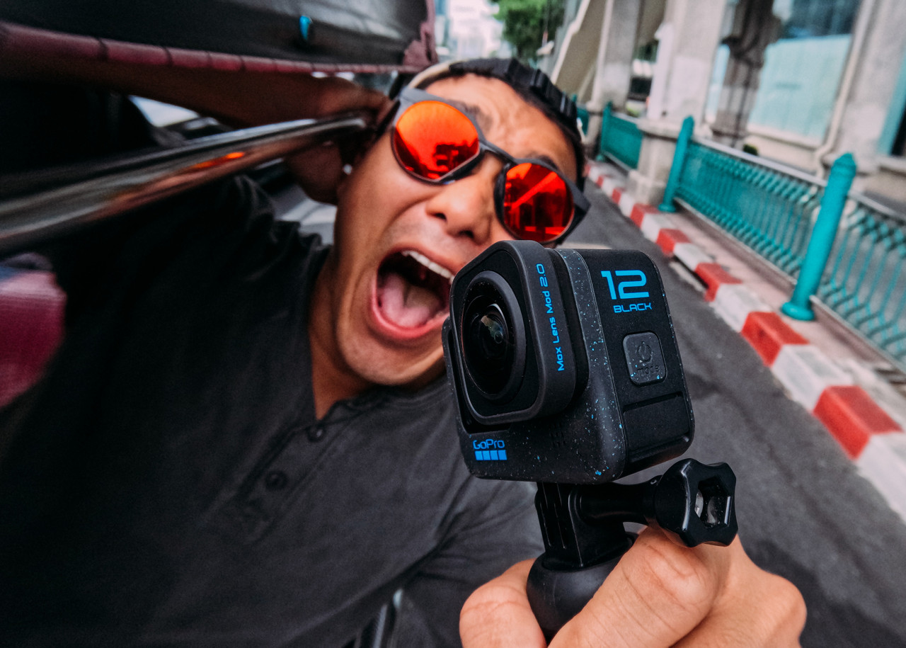 Max Lens MOd 2.0 memberikan rakaman visual lebih lebar dan unik.