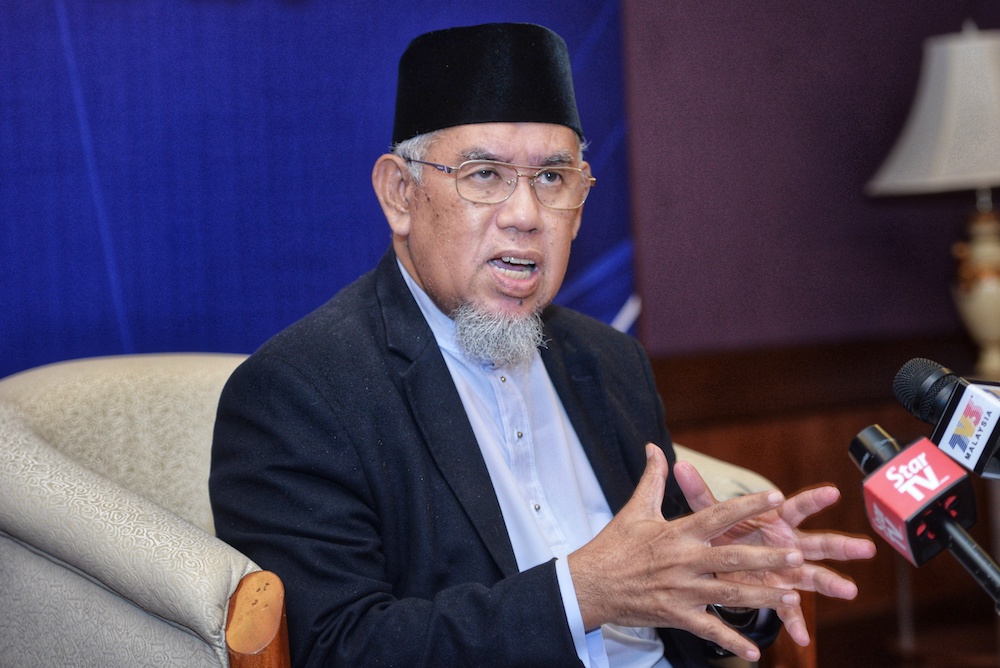 Mohd Azmi Abdul Hamid 