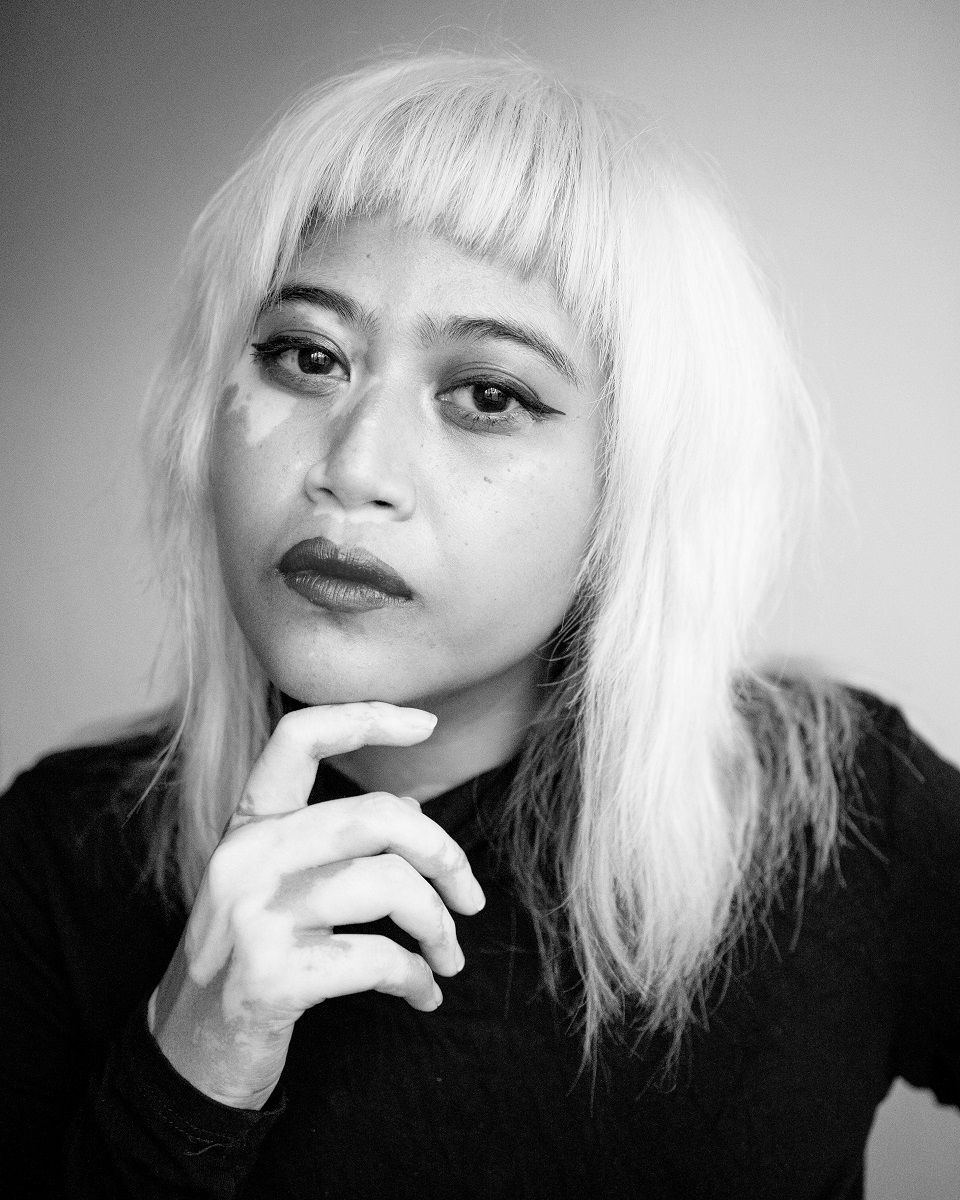 Nadirah menjelaskan bahawa seni fotografi membuka peluang untuk dia memproses perasaannya. 