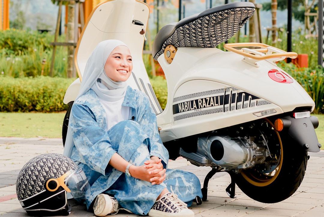 Nabila juga mengingatkan lebih baik menyimpan sekarang daripada menyesal di kemudian hari