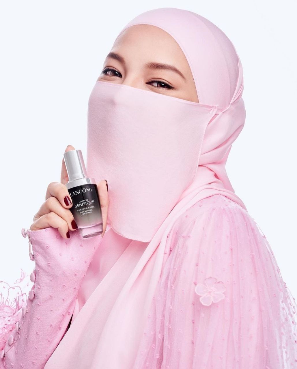 Neelofa menghiasi kempen Lancome sempena Ramadan dan Syawal - Gambar: Edmund Lee (Lancome)