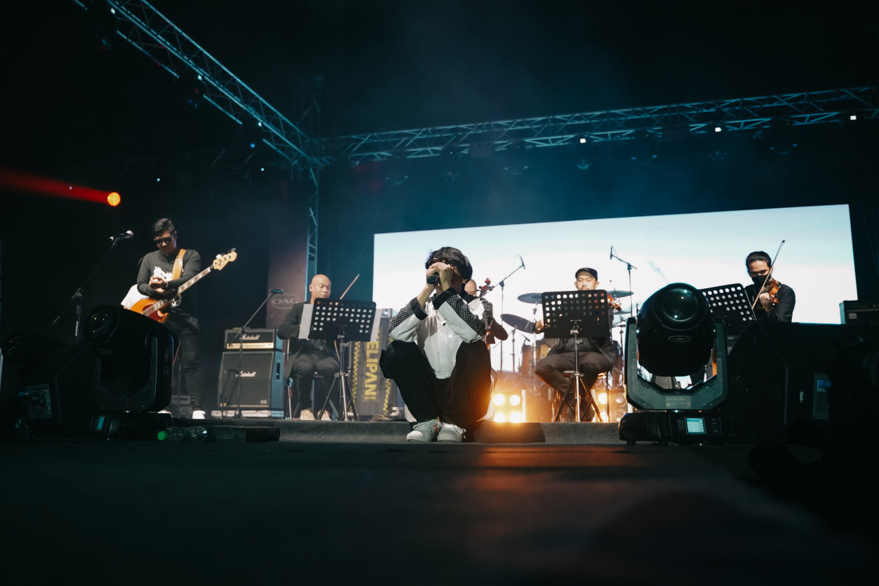 Konsert ini dimulakan sedikit lewat kerana masalah teknikal. - Gambar OAG