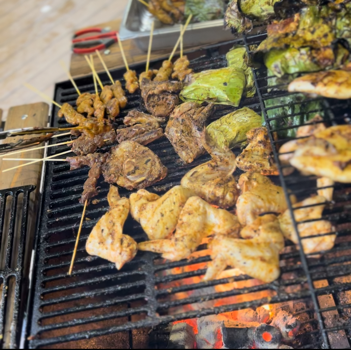 Hidangan barbeque turut disediakan.