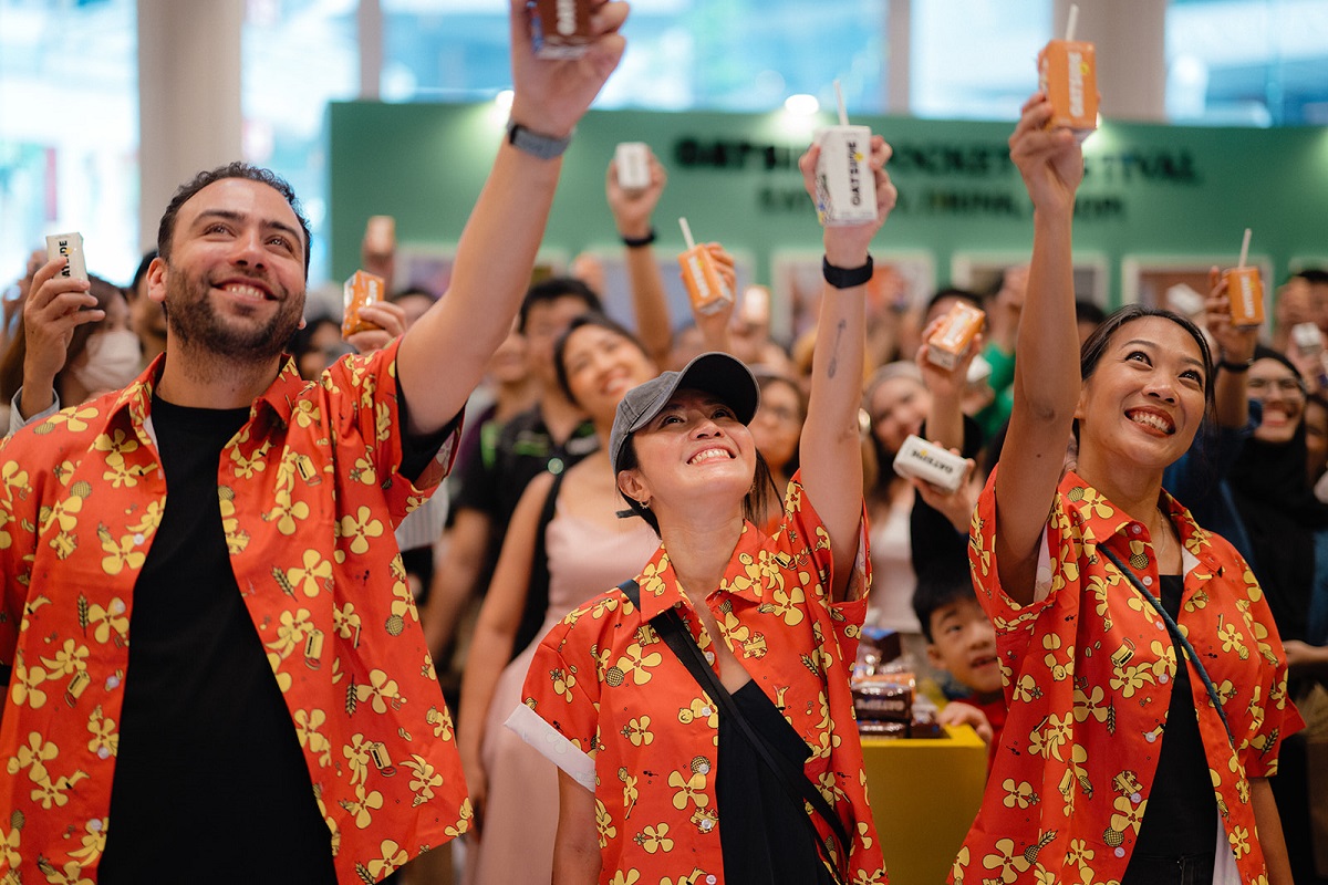 OATSIDE Festival - (kiri ke kanan): Pengarah Komersial OATSIDE, Gabriel Farnezi, Pengarah Pemasaran OATSIDE, Cindy Lin, dan, Pengurus Negara OATSIDE, Jessie Chua.